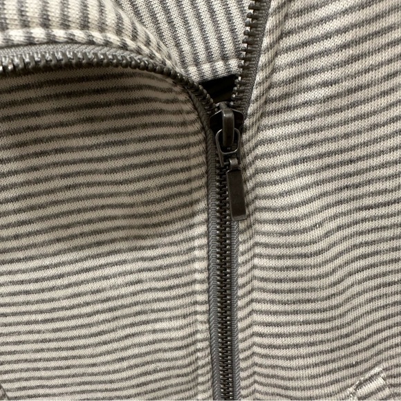 Seven Sisters Gray White Stripe Jersey Knit Zip Front Jacket Size Medium - Picture 5 of 6